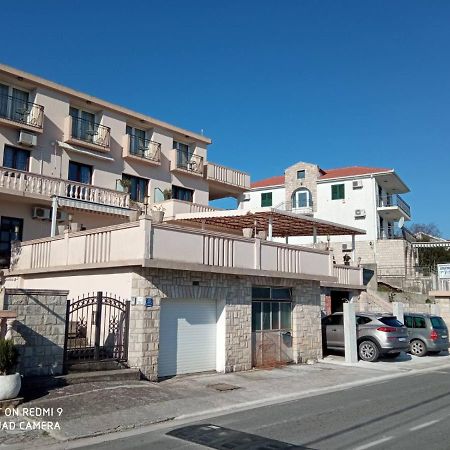 Apartments Klakor Ps Tivat Exteriör bild