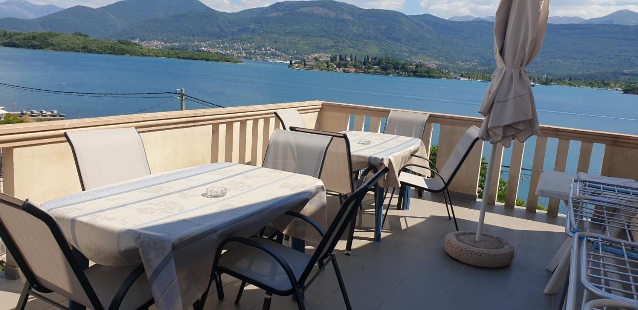 Apartments Klakor Ps Tivat Exteriör bild