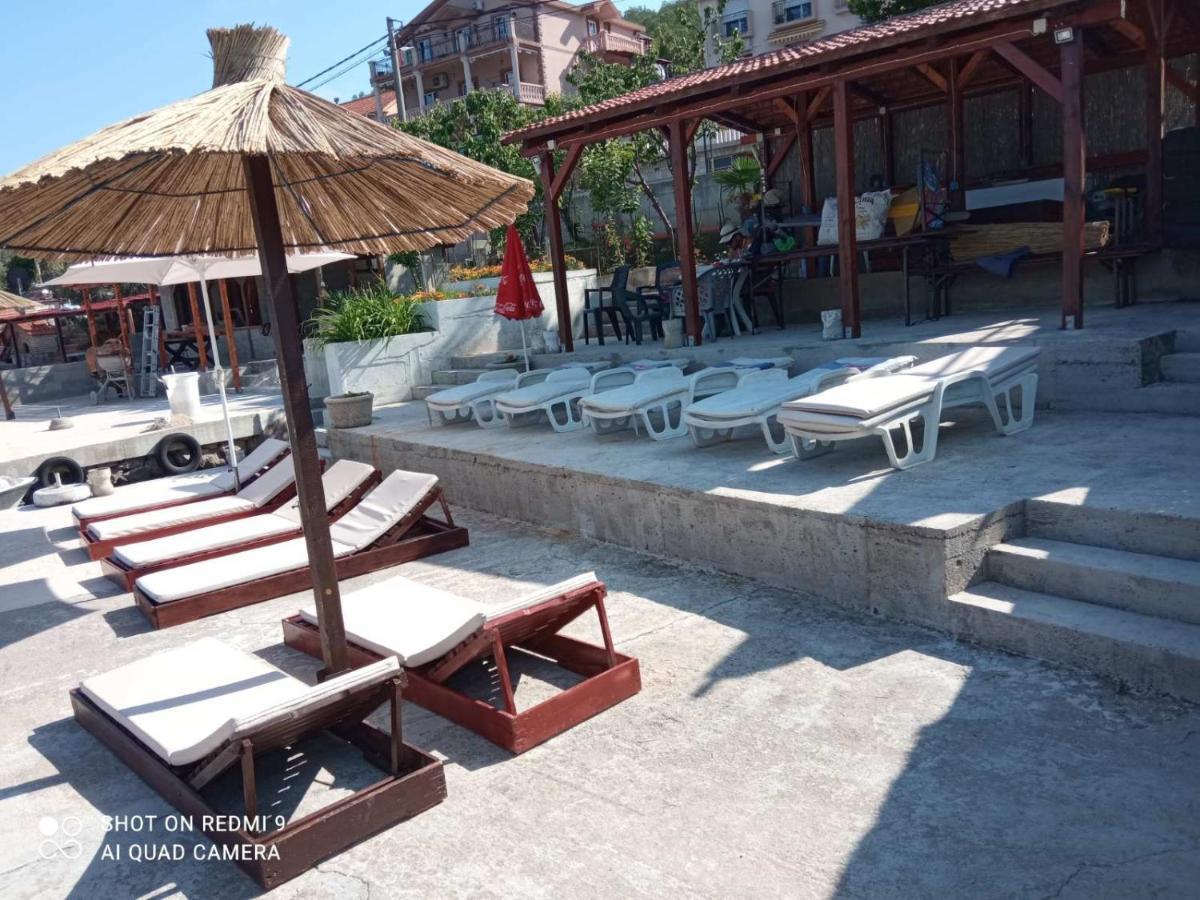Apartments Klakor Ps Tivat Exteriör bild