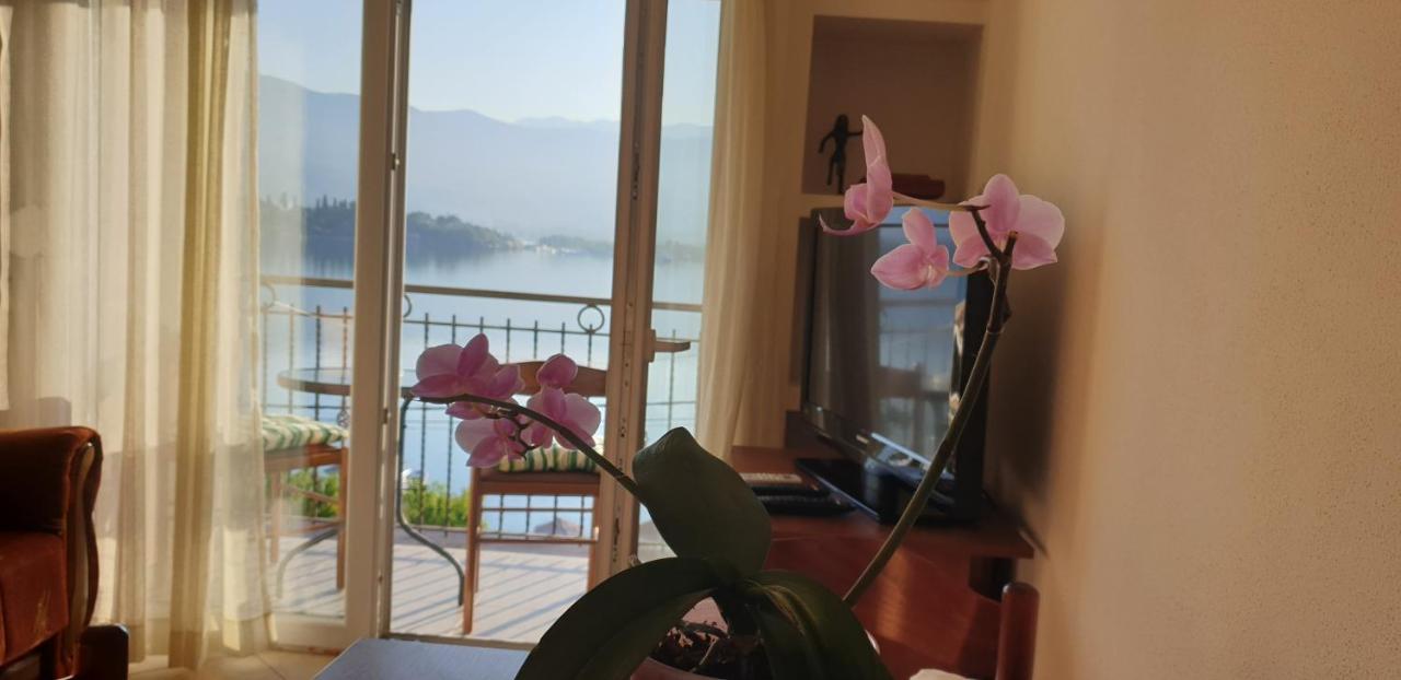 Apartments Klakor Ps Tivat Exteriör bild