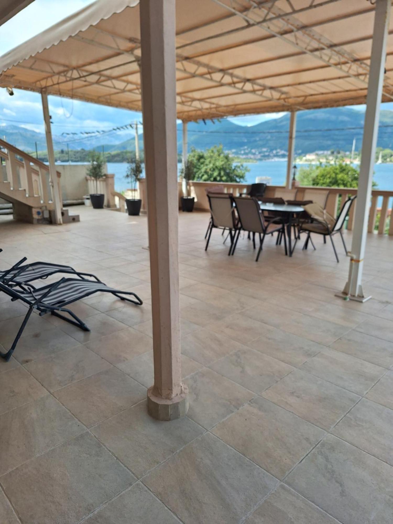 Apartments Klakor Ps Tivat Exteriör bild