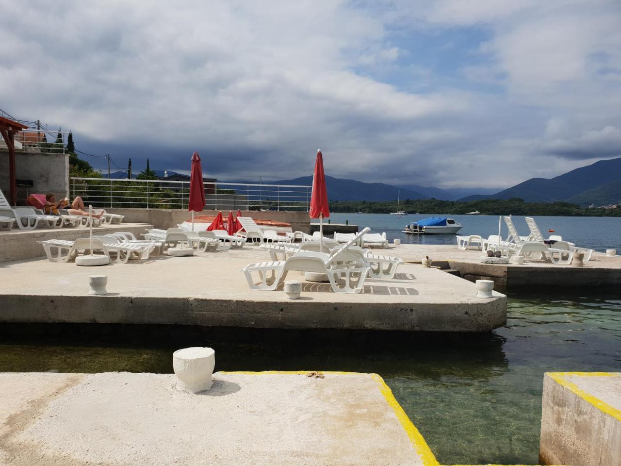Apartments Klakor Ps Tivat Exteriör bild