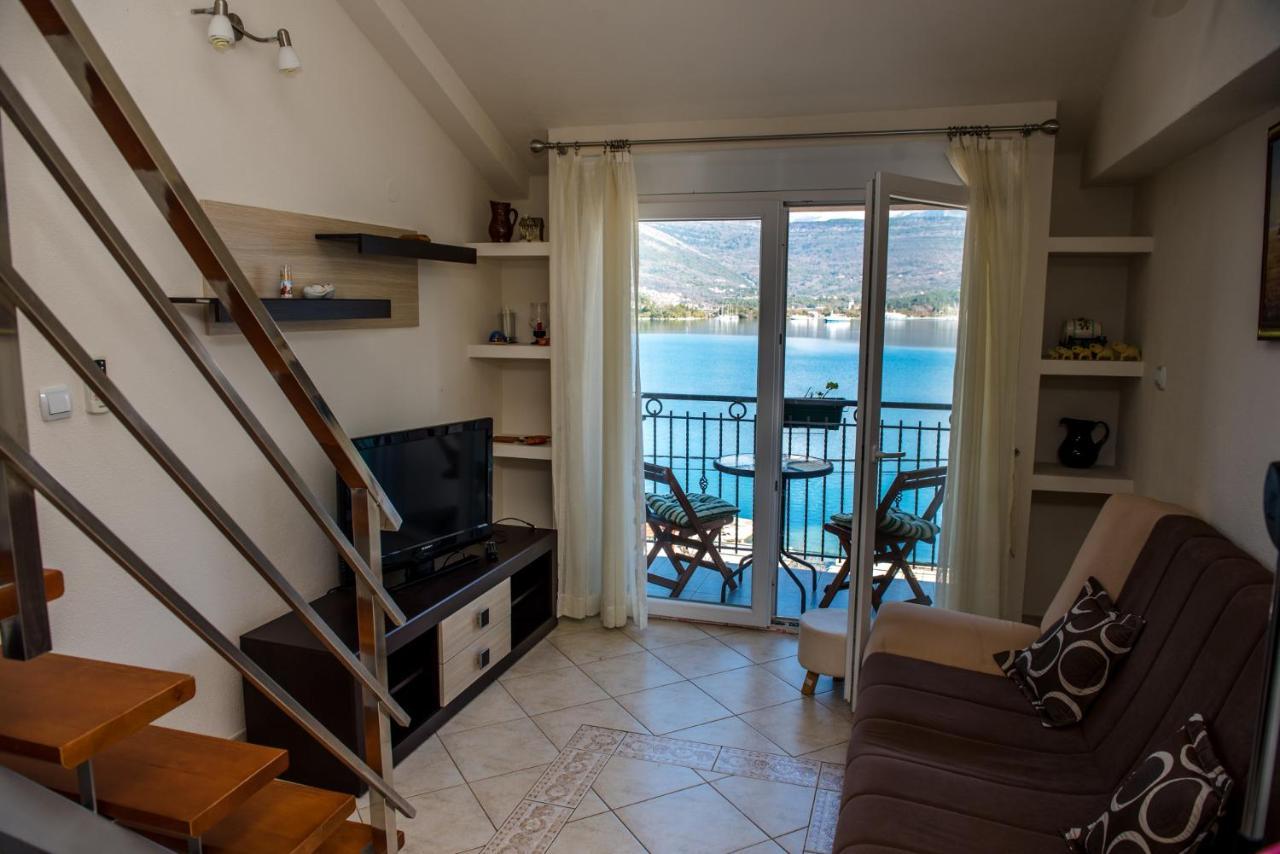 Apartments Klakor Ps Tivat Exteriör bild
