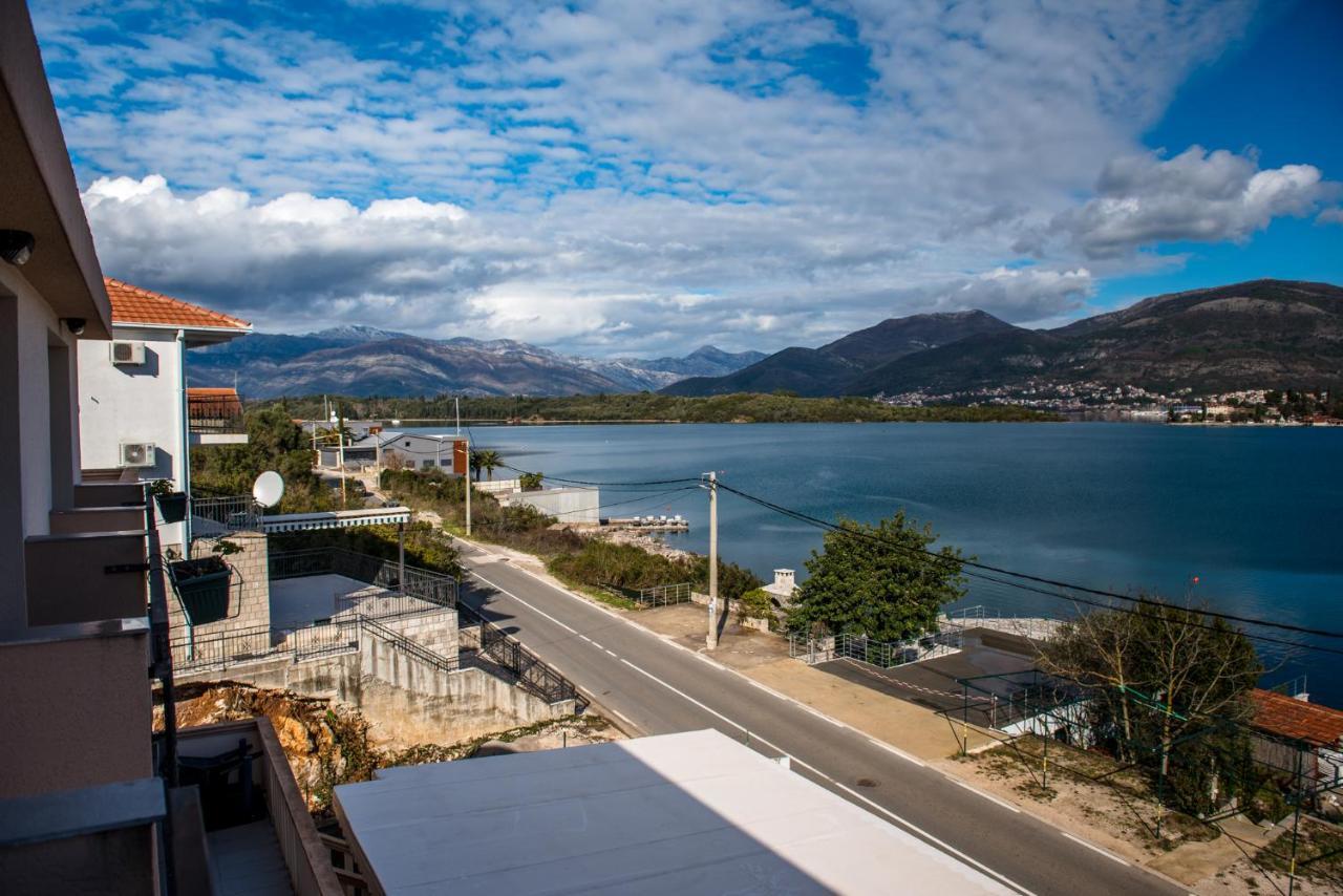 Apartments Klakor Ps Tivat Exteriör bild