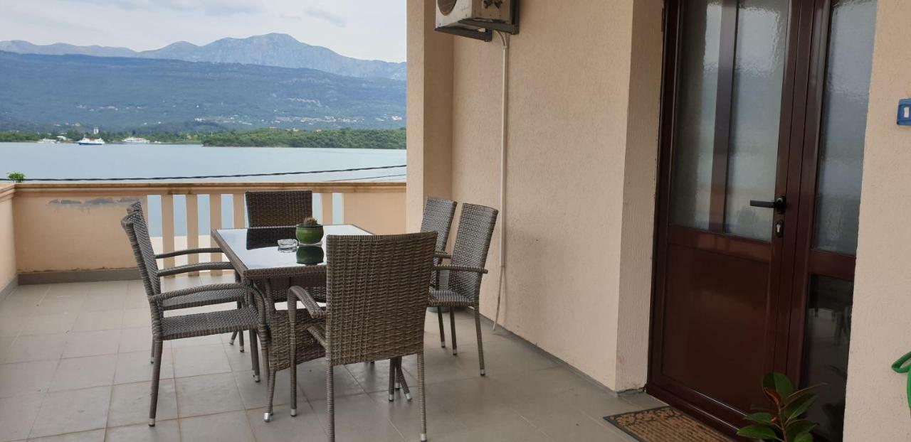 Apartments Klakor Ps Tivat Exteriör bild