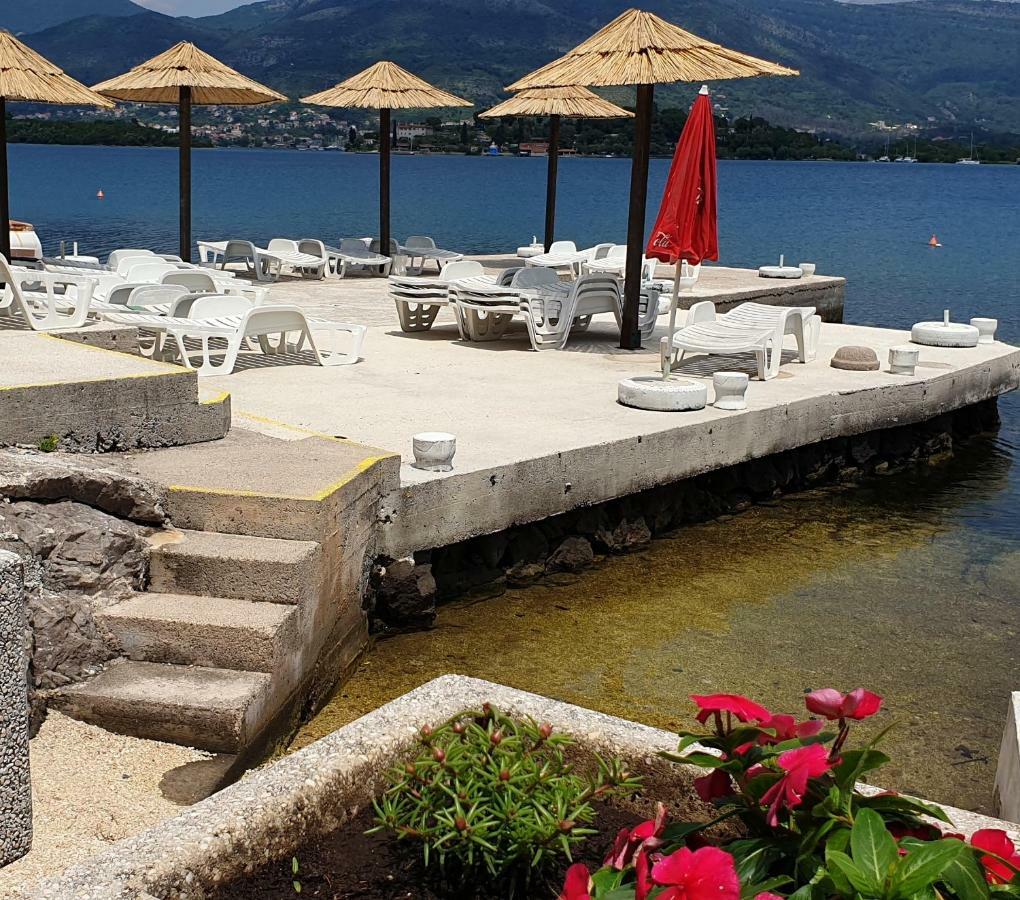 Apartments Klakor Ps Tivat Exteriör bild