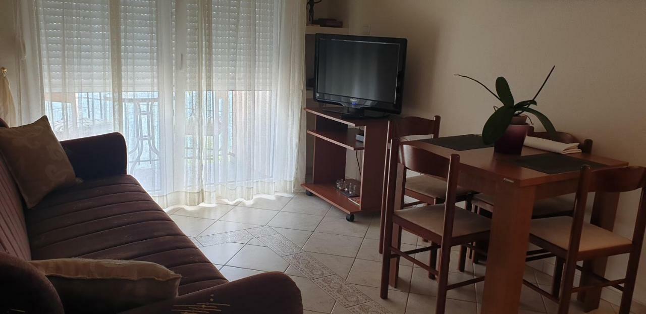 Apartments Klakor Ps Tivat Exteriör bild