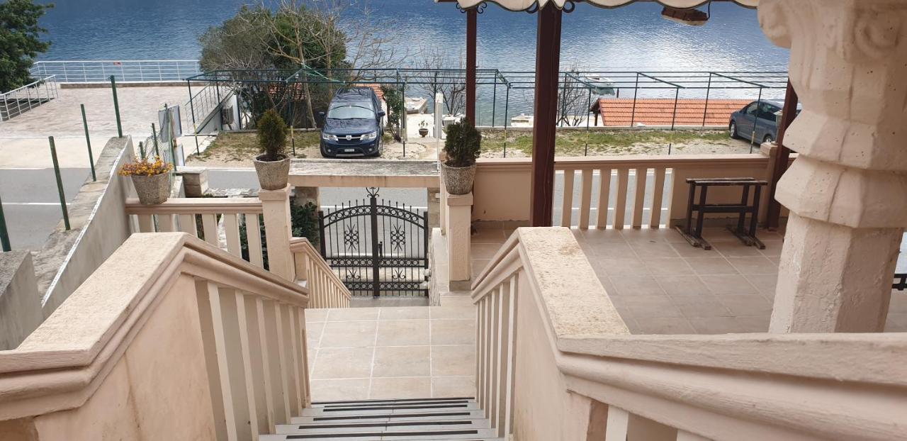 Apartments Klakor Ps Tivat Exteriör bild