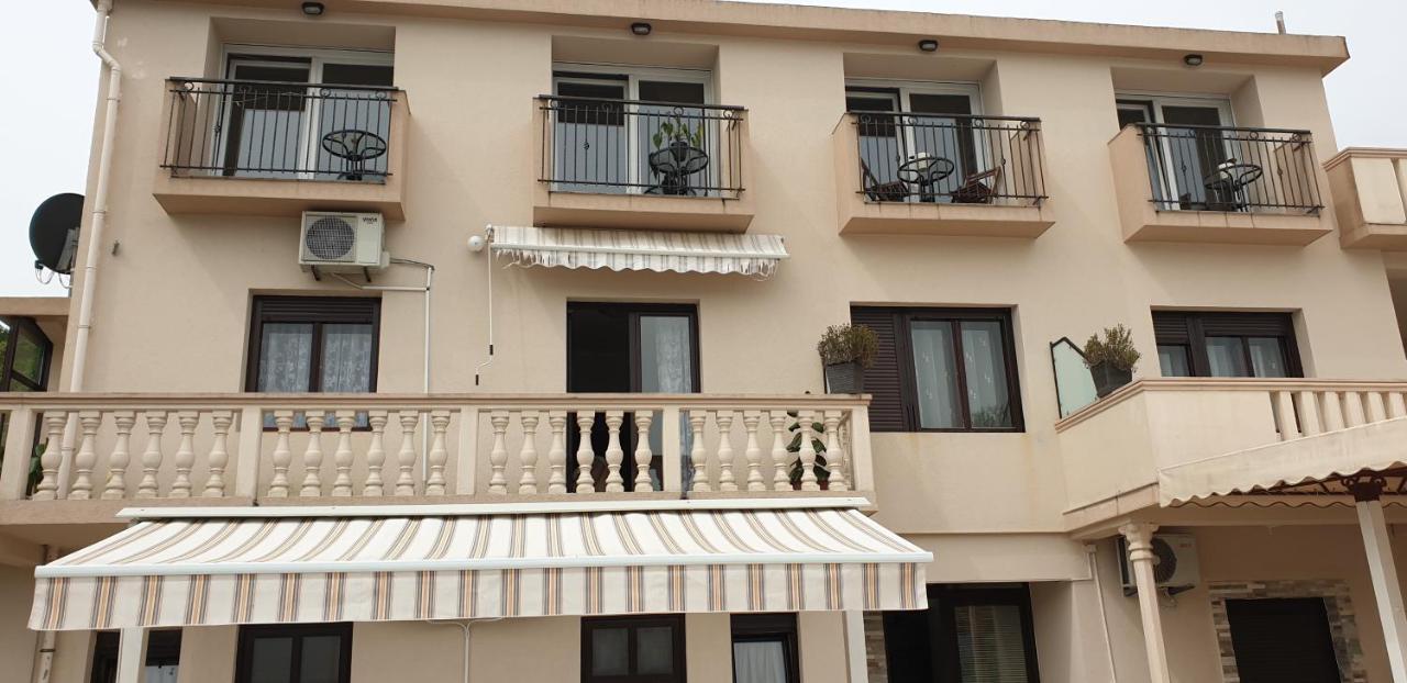 Apartments Klakor Ps Tivat Exteriör bild